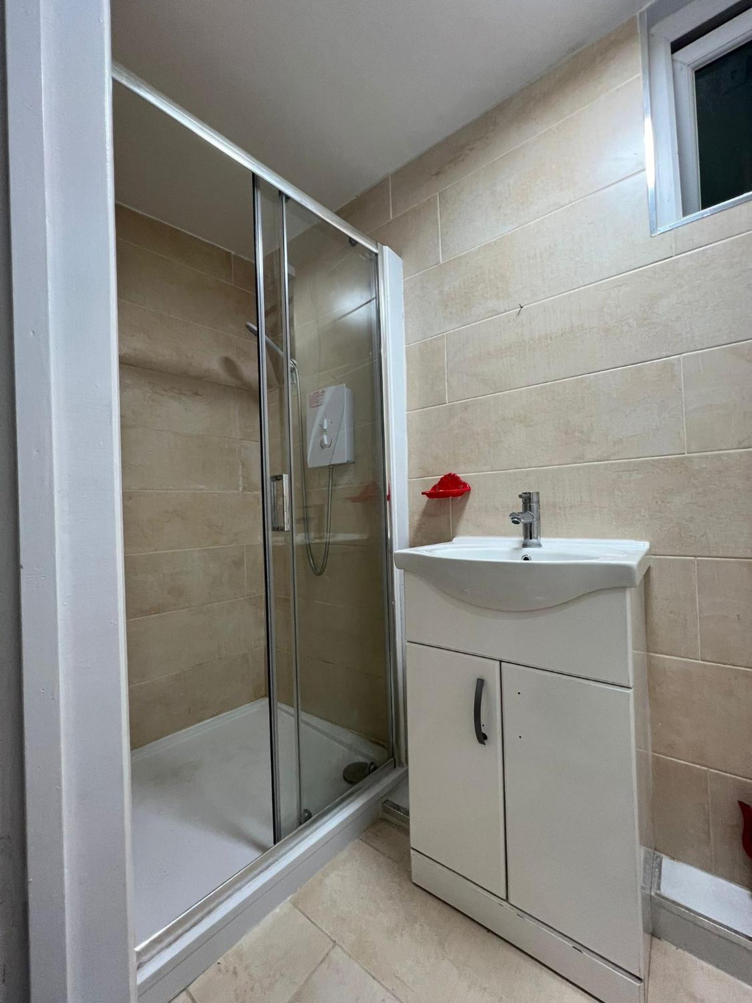 Starlet Manor Park Apartman London Kültér fotó